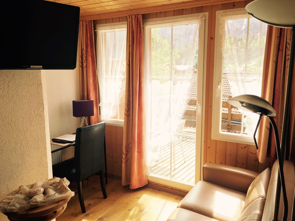 Double Room, Balcony, Mountain View photo 1