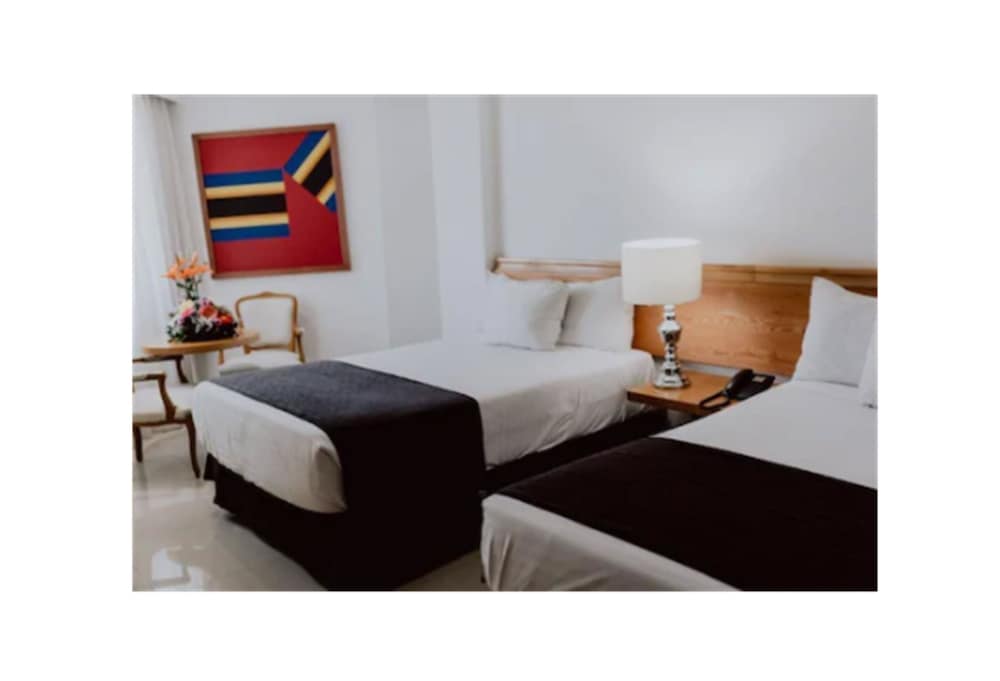 Standard Room, 2 Double Beds - Photo 3