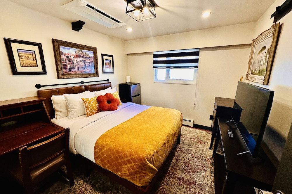 Classic Room, 1 Queen Bed
