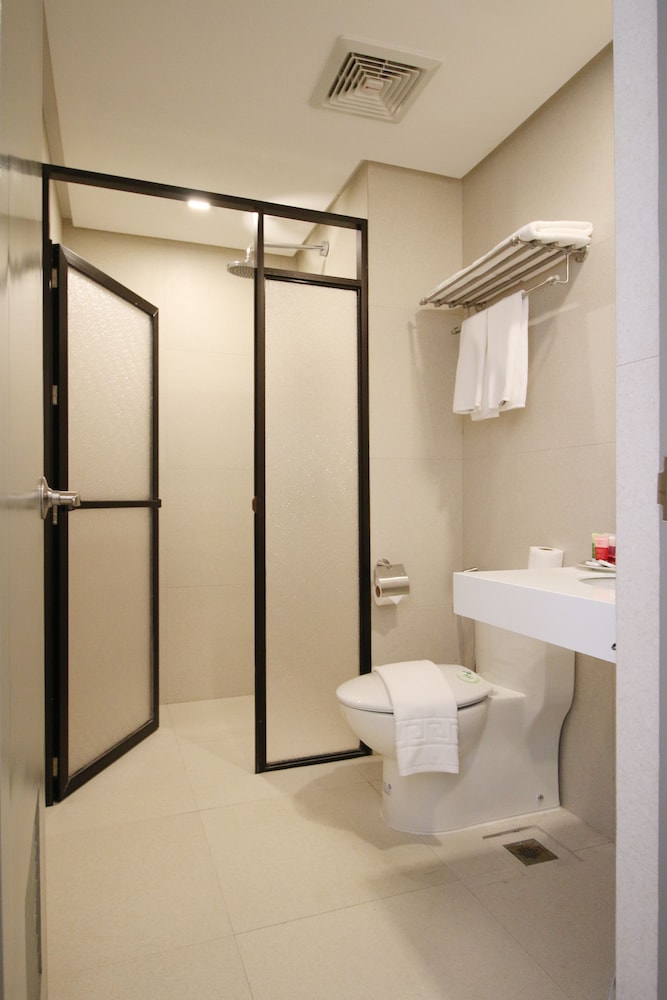 Deluxe Room, Annex Building - Photo 8