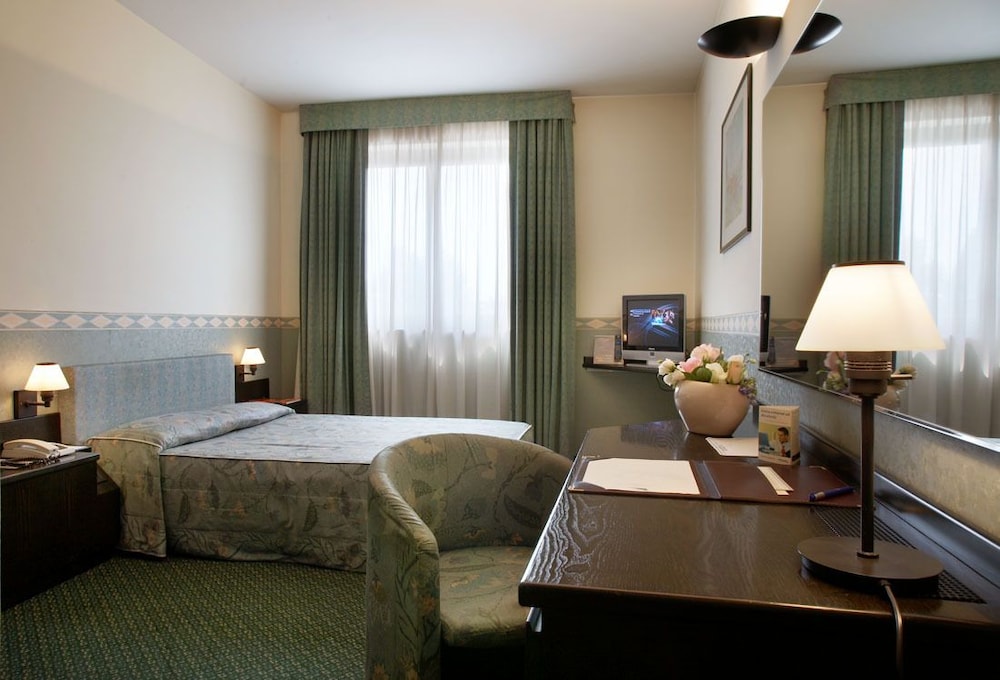Family Triple Room photo 2
