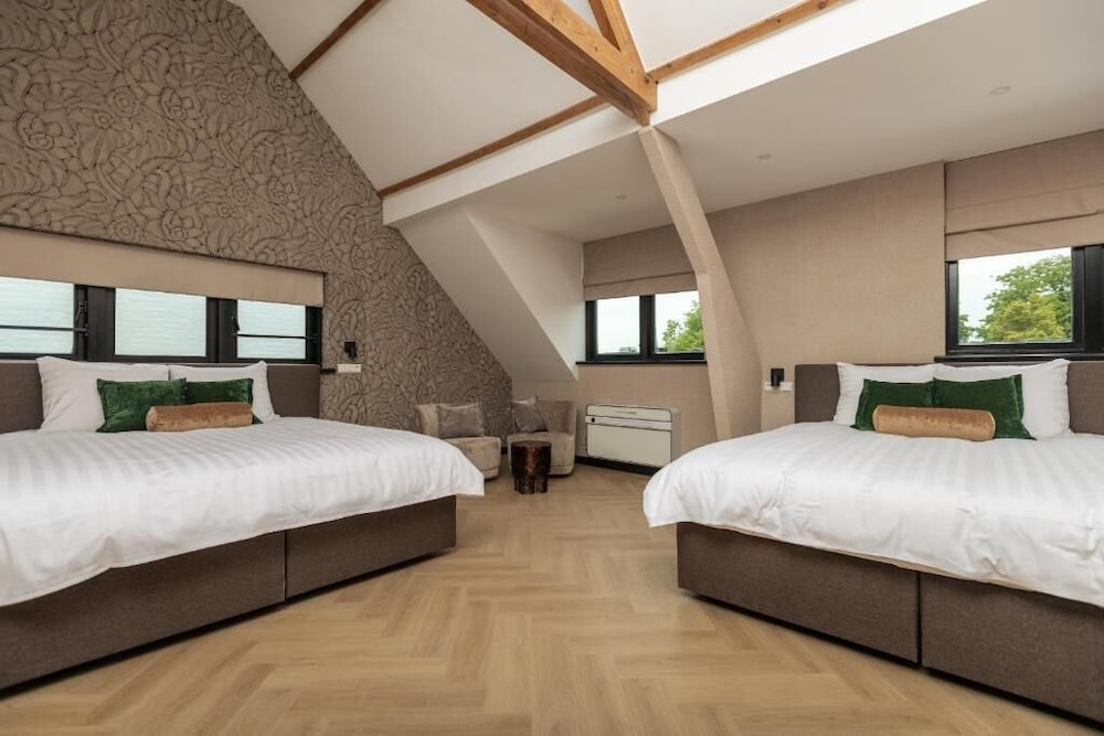 Deluxe Quadruple Room photo 1