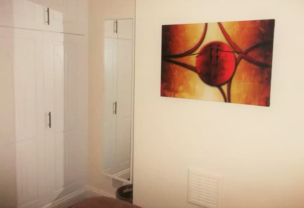 Luxury One Bedroom Apartment Ground Floor photo 3
