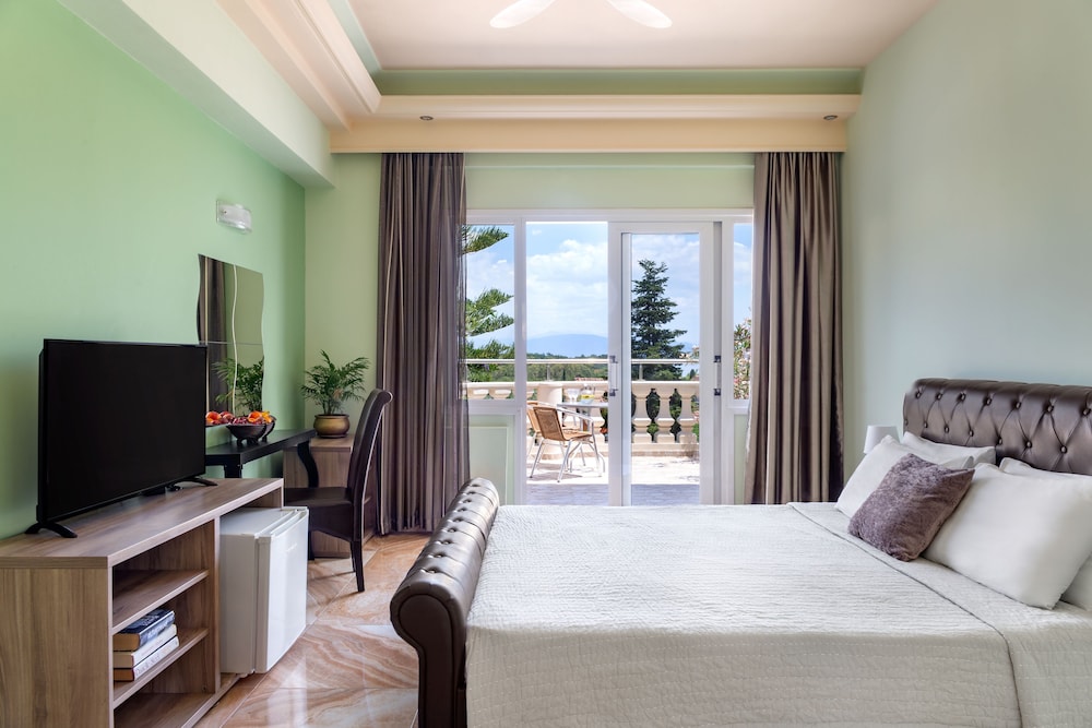 Superior Quadruple Room, Sea View
