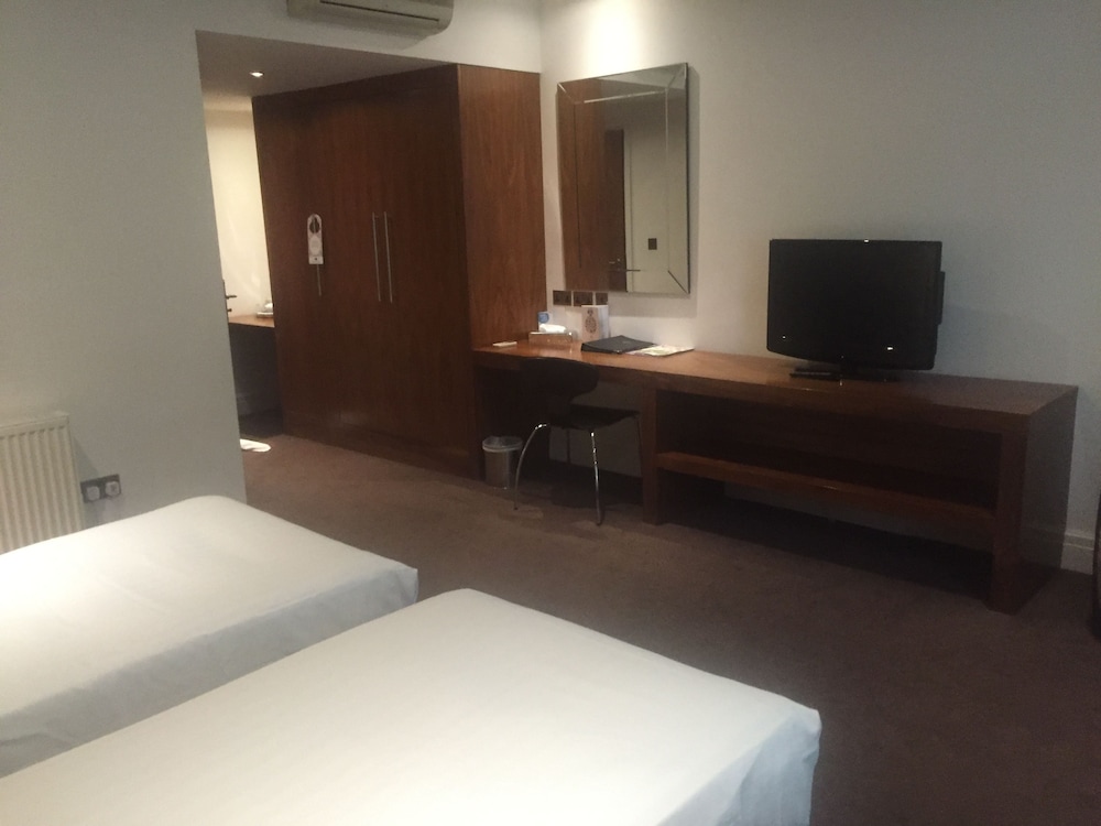 Standard Room, 2 Twin Beds, Non Smoking - Photo 2