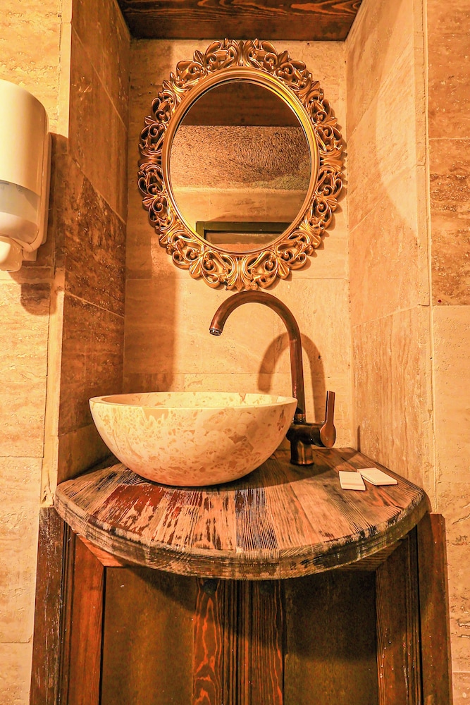 Superior Room, 1 Bedroom, Non Smoking, Jetted Tub (4) - Photo 8