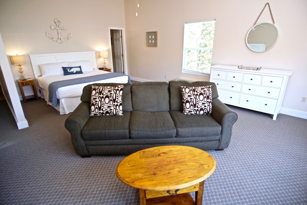 Ocean View Cottage, 1 King, Fireplace, Sofa Bed photo 1