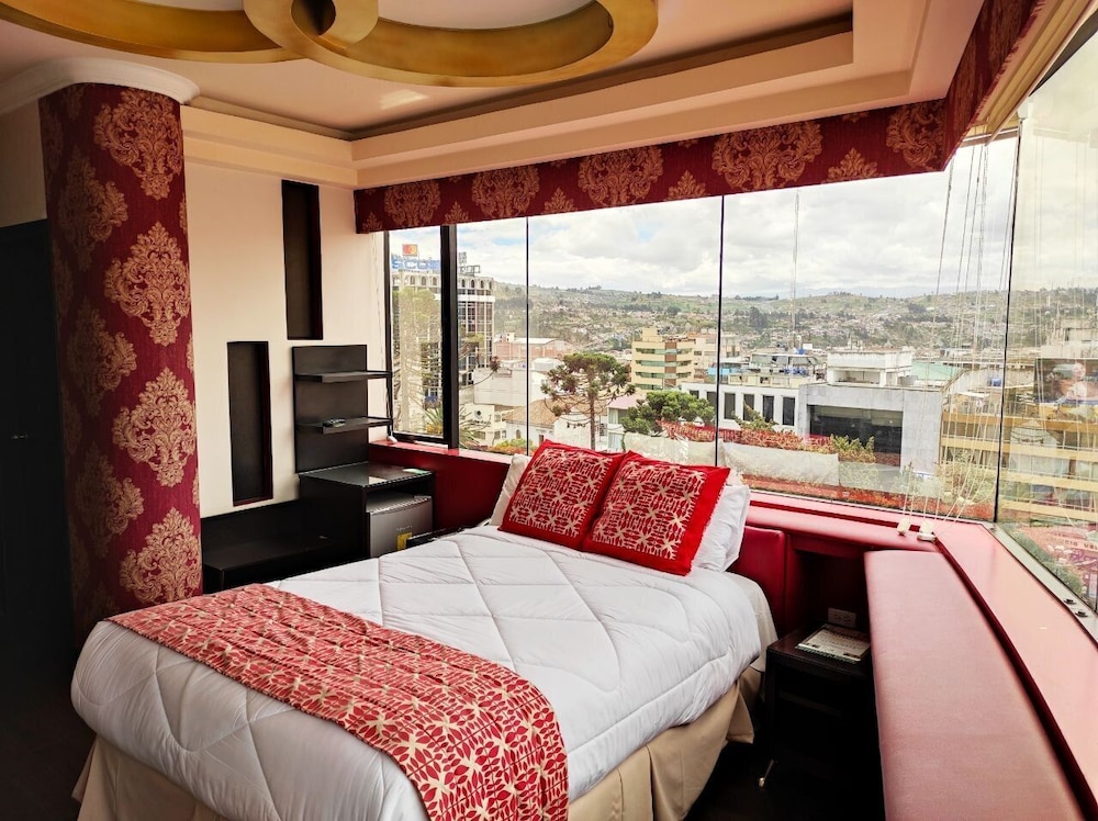 Honeymoon Room photo 2