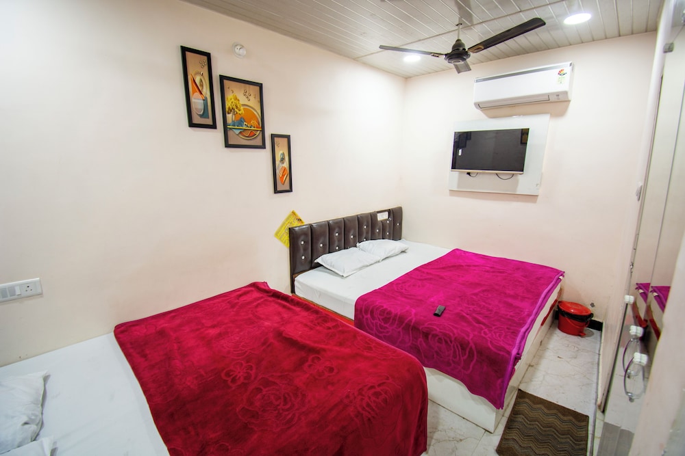 4 Bed Room