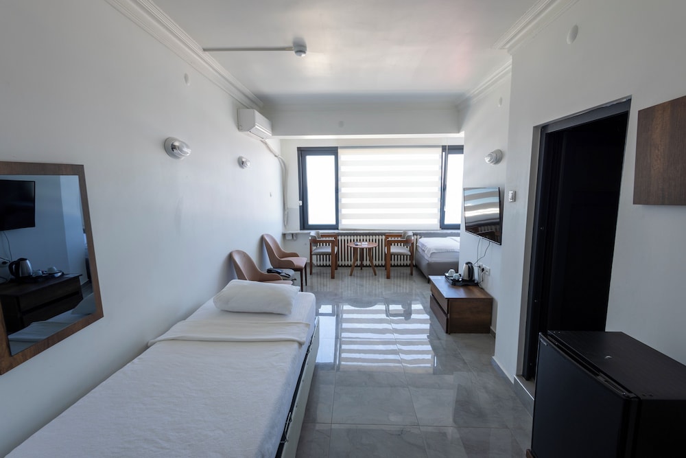 Family Room, Multiple Beds, Sea View