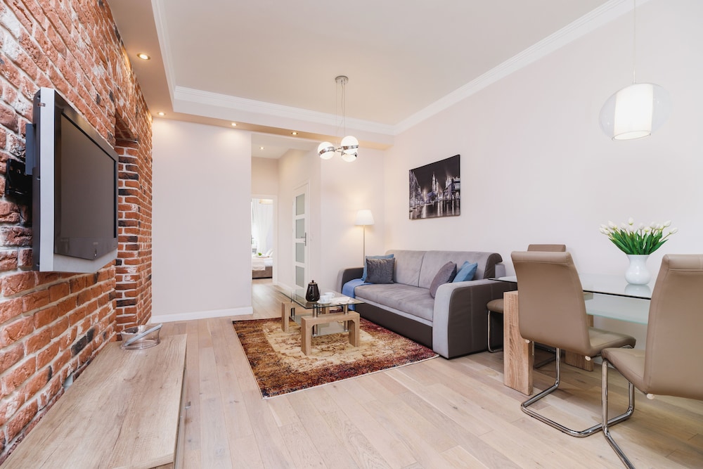 Apartment, 2 Bedrooms, Balcony