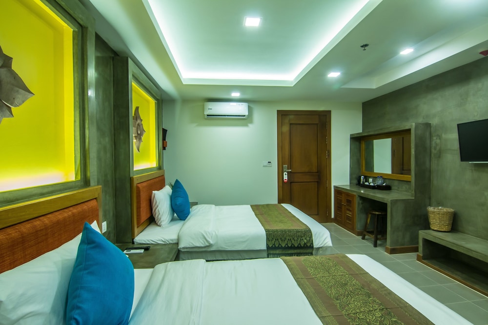 Deluxe Twin Room, Balcony photo 1