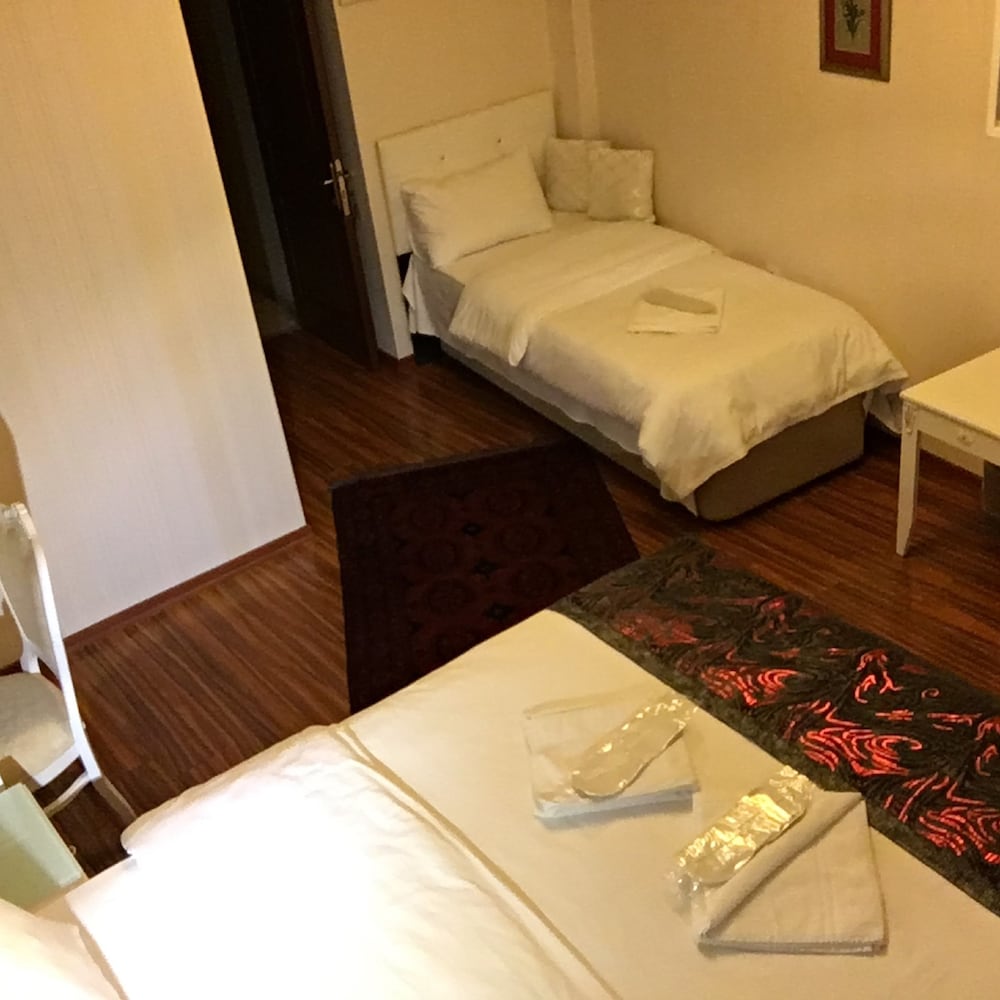Standard Triple Room photo 3