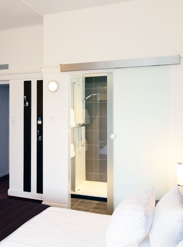 Deluxe Room - Photo 2