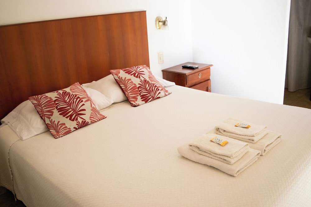 Economy Double Room, 1 Queen Bed