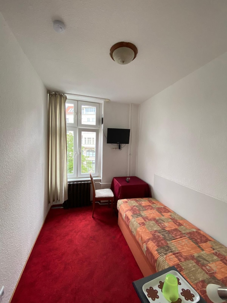 Economy Single Room photo 2
