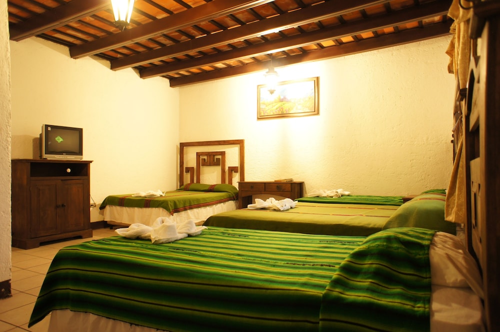 Triple Room, Multiple Beds, Non Smoking