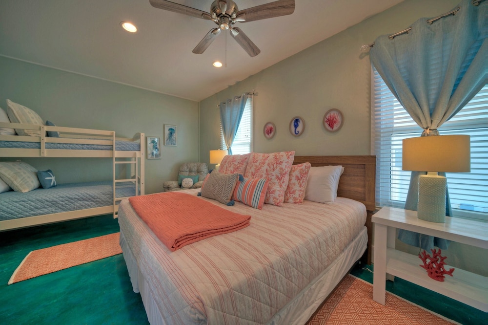 House (4 Bedrooms)