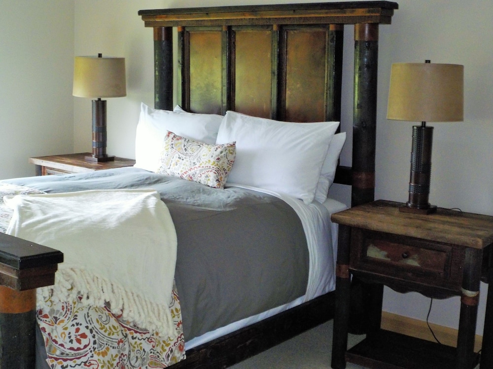 Classic Double Room, 1 Queen Bed, Mountain View, Mountainside (Nez Perce) photo 3