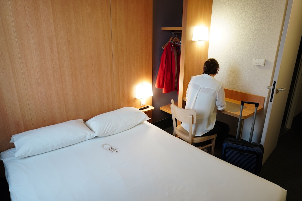 Double Room, 1 Queen Bed, Accessible, Non Smoking photo 2