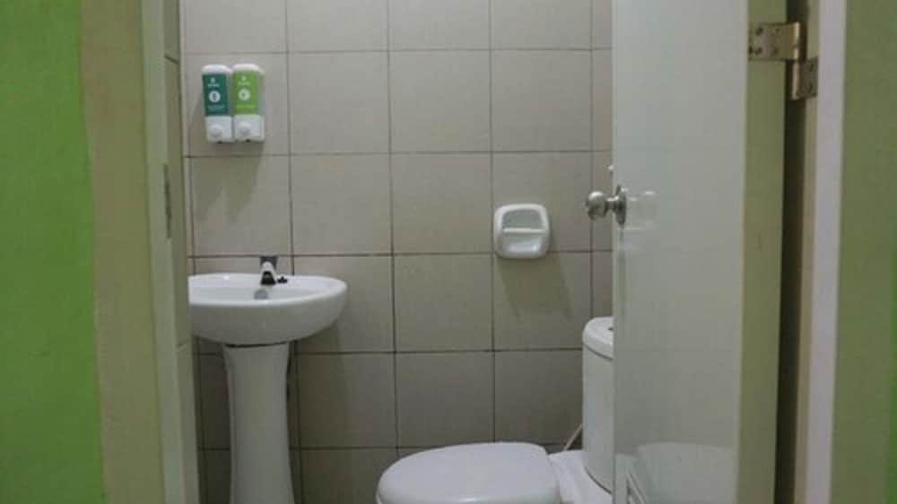 Deluxe Triple Room photo 3