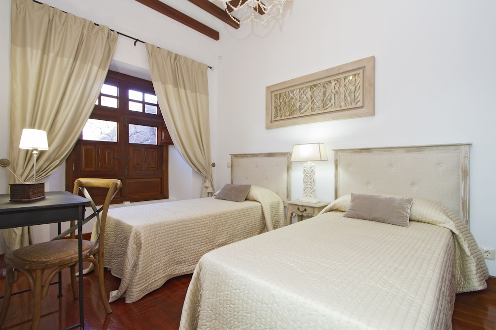 House, 5 Bedrooms (2 double and 6 single beds), photo 6