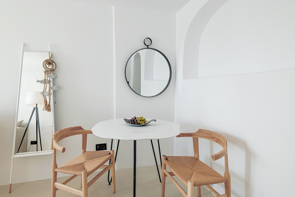 The Fisherman's Maisonette with Caldera View - Photo 4