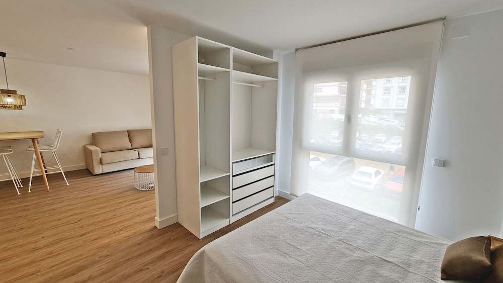 Basic Apartment photo 3
