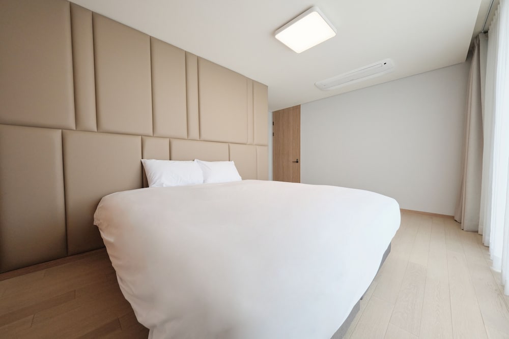 COLLECTION SUITE (6 people) photo 2