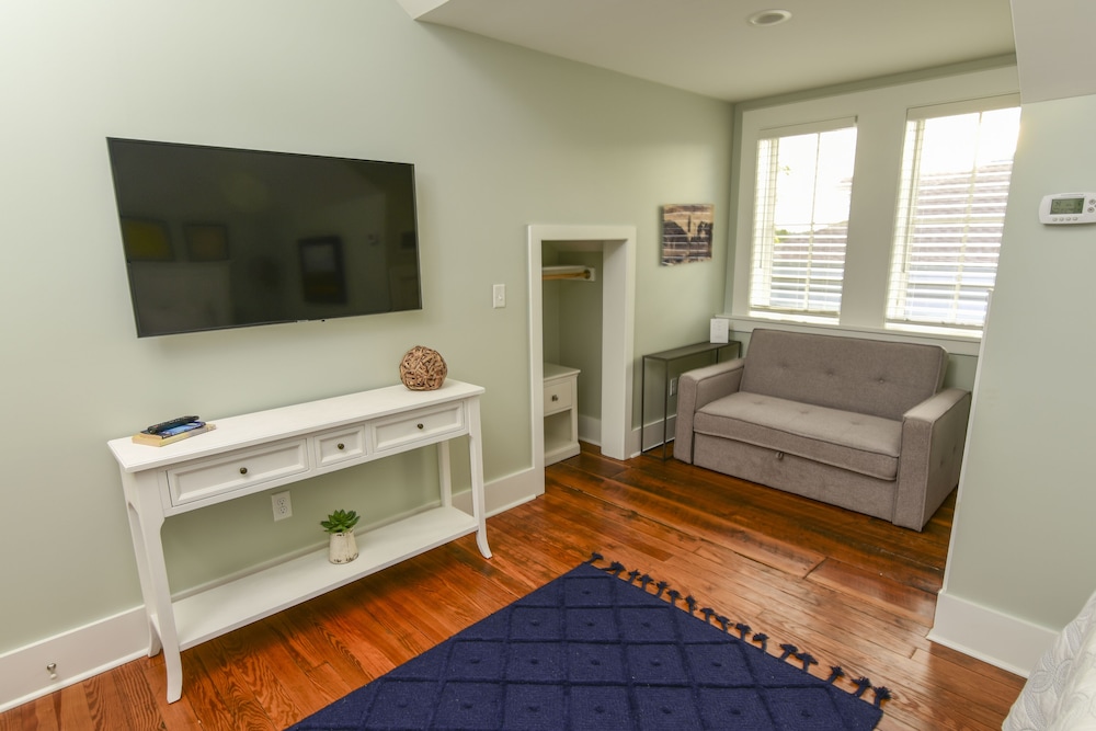 Premium Room, 1 King Bed