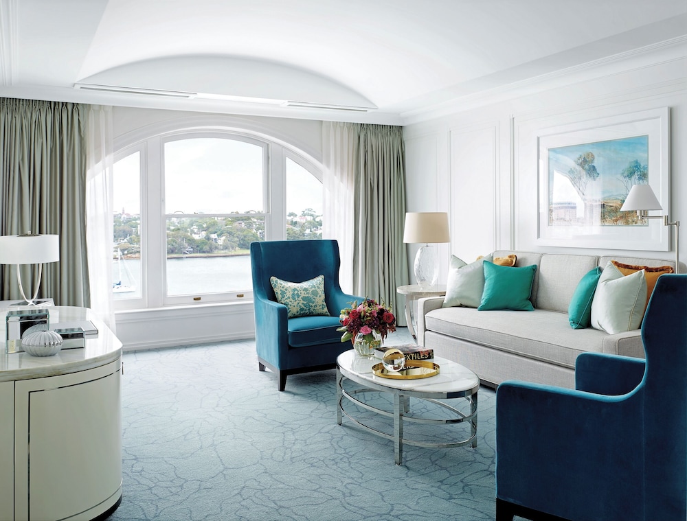 One-Bedroom Suite City