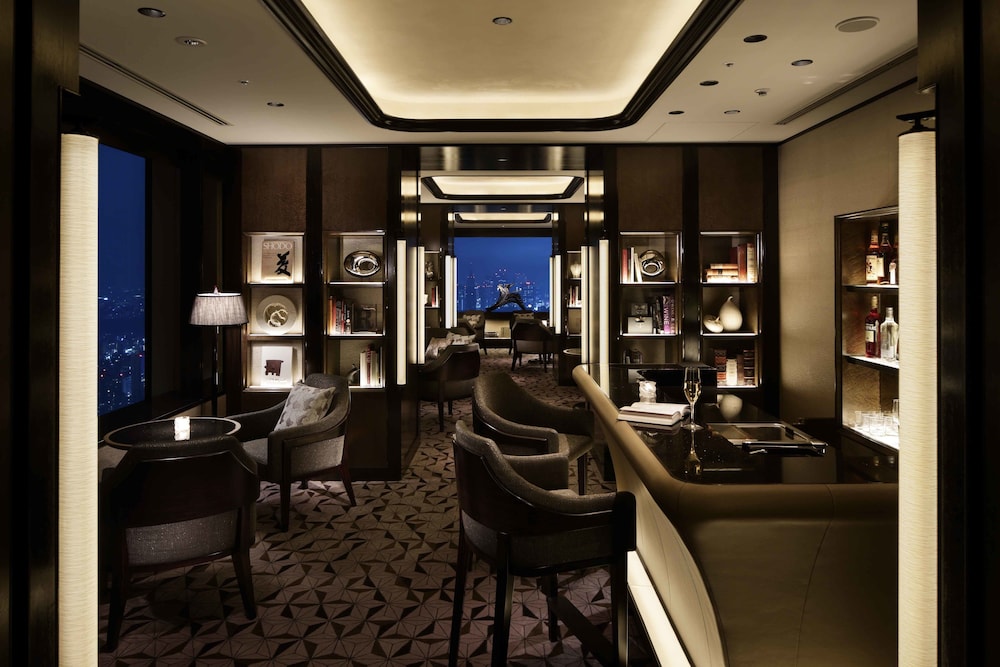 Club Room, 1 King Bed