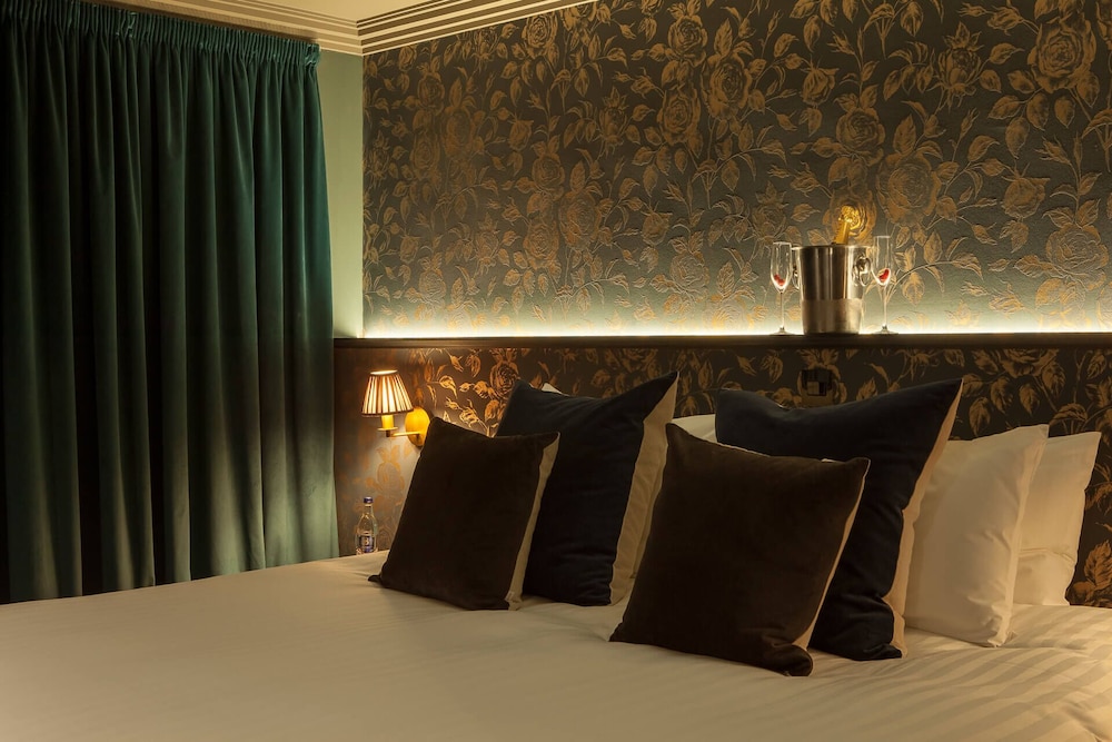 Deluxe Double Room photo 2