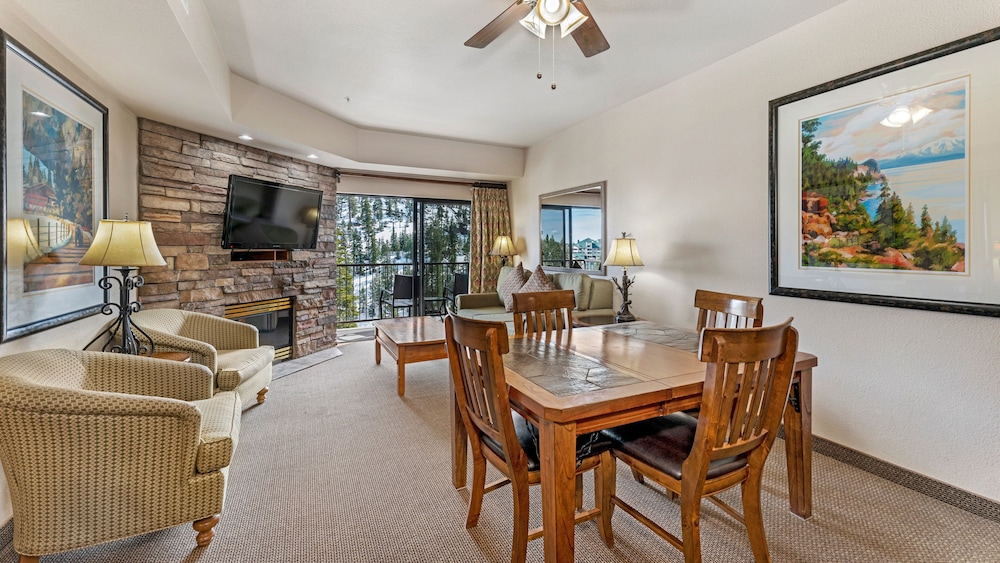 Villa, 2 Bedrooms (Crest Pointe) - Photo 4