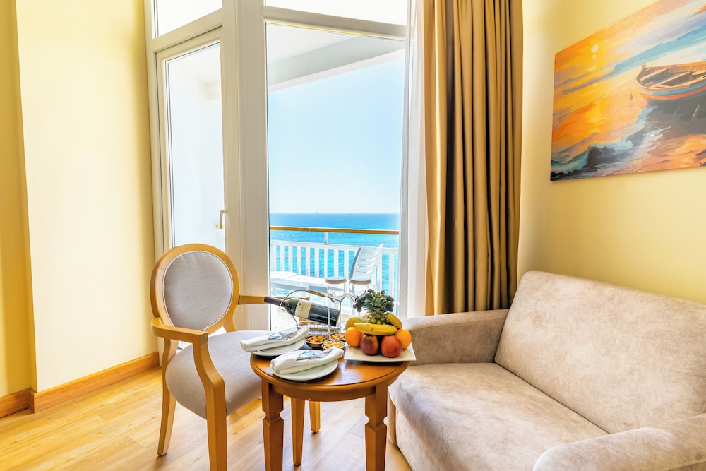 Deluxe Double Room, Sea View photo 3