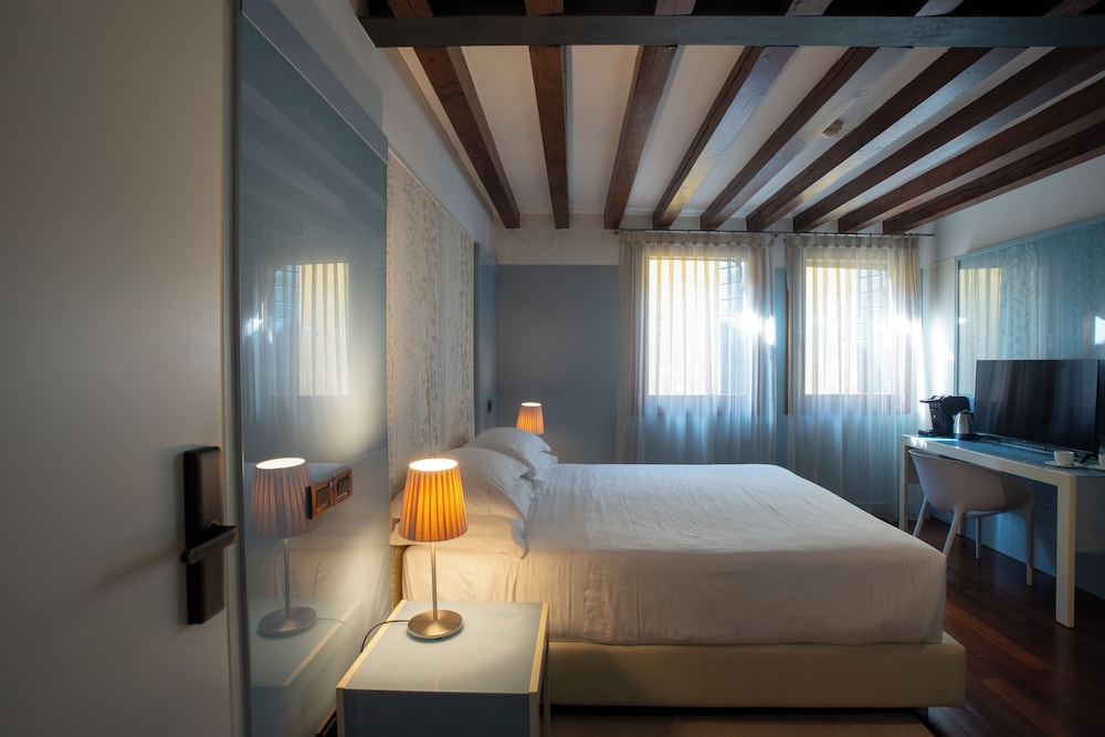 Deluxe Room photo 3