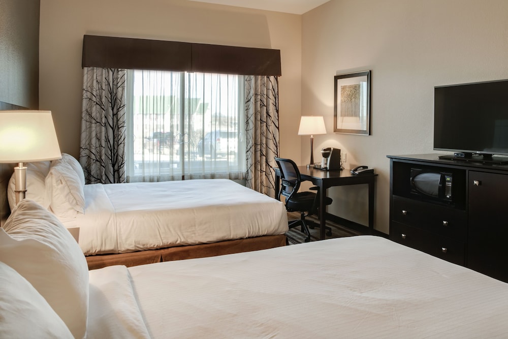 Suite, 2 Queen Beds (Living Area) photo 1