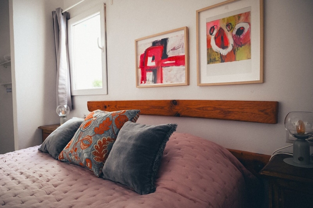 Traditional Single Room, 1 Double Bed, Non Smoking, Mountain View photo 2