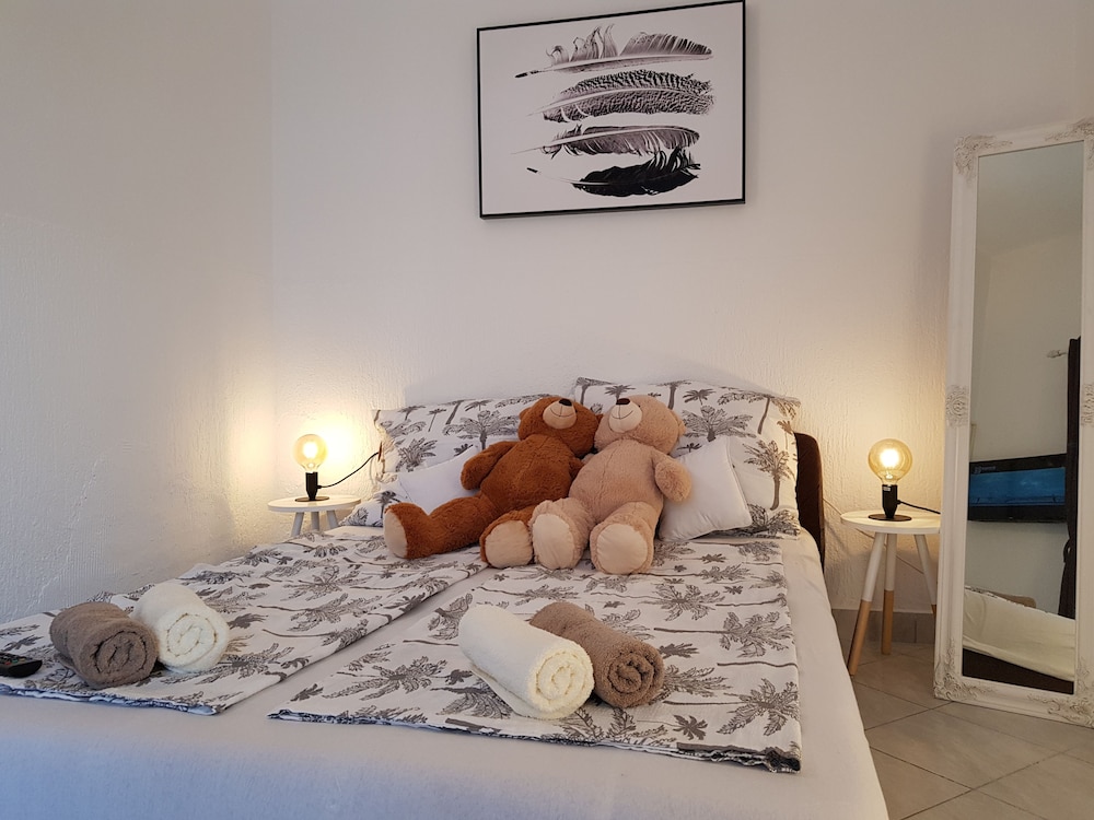 Classic Studio, Terrace, Ground Floor photo 1