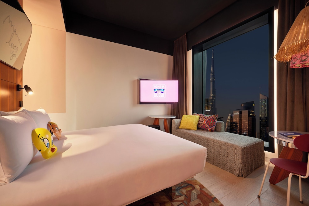 Double Room, 1 King Bed (Medium Mama. Burj View) photo 2
