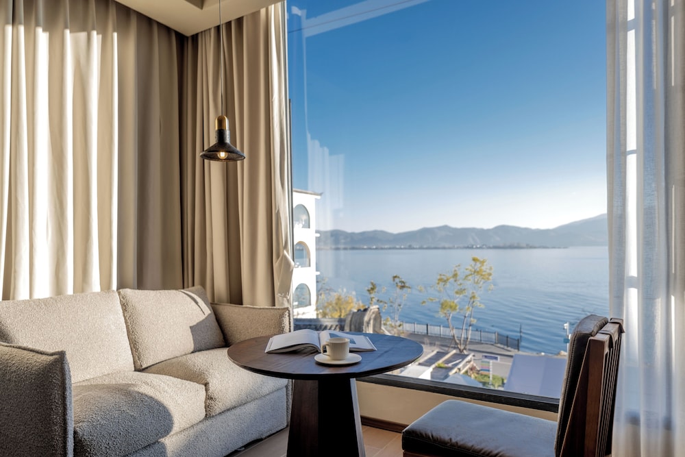 Superior Double Room, Sea View photo 2