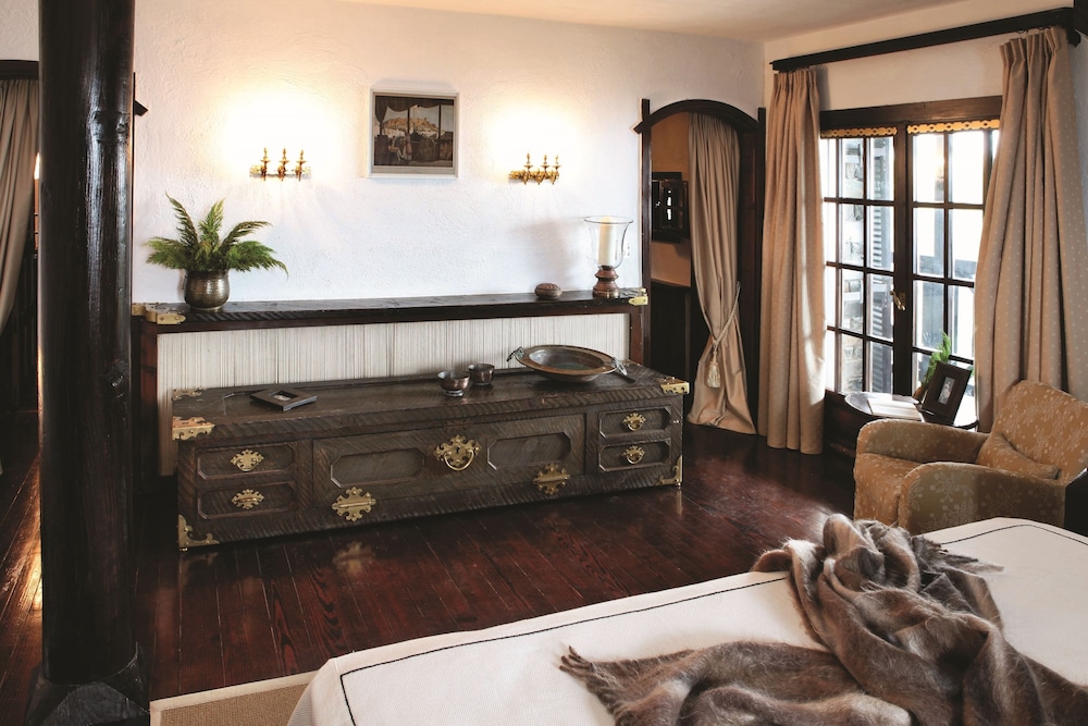 Grand Villa, Multiple Bedrooms (Sleeps 48) photo 3