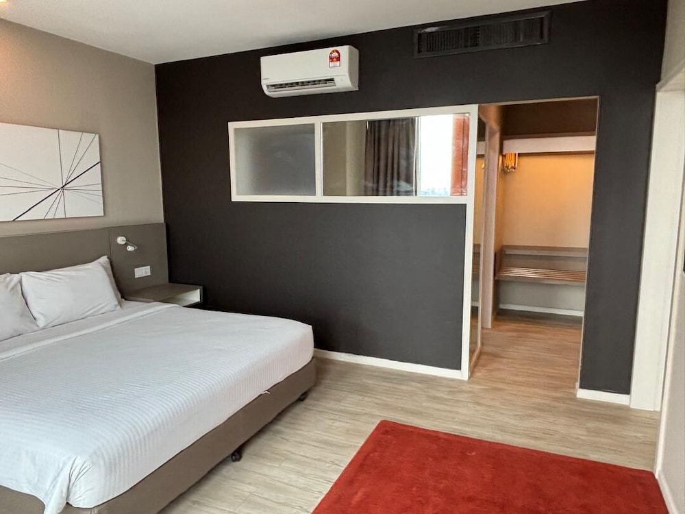 Junior Suite, Hill View