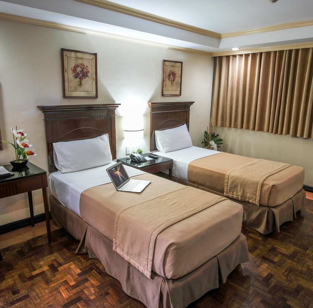 Deluxe Twin Room - Photo 8