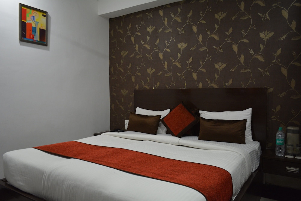 Deluxe Room - Photo 3