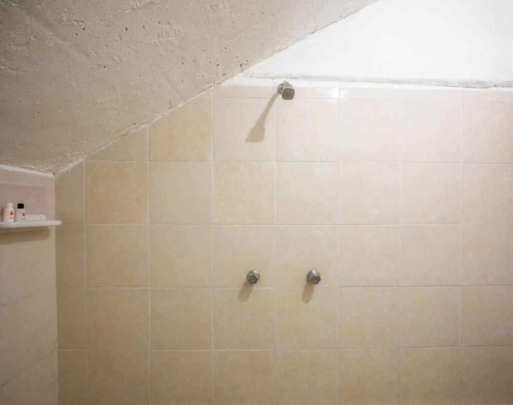 Standard Room - Photo 2