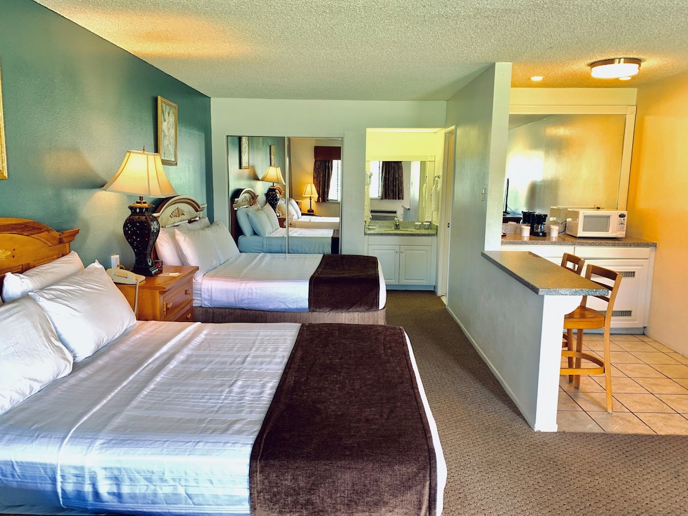 Fairway 2 Queen Beds photo 1
