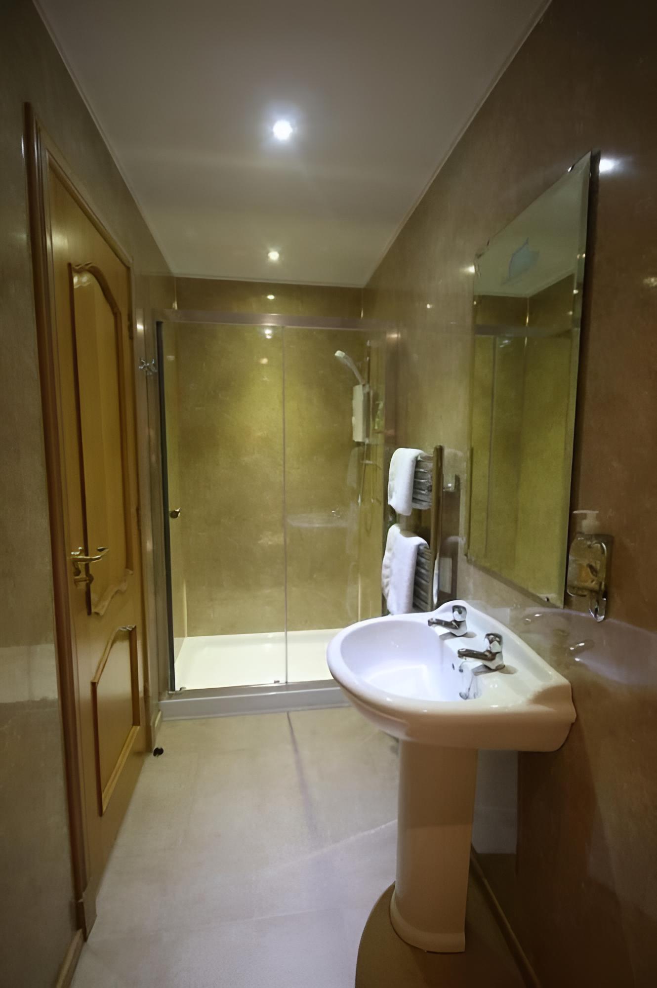 Double Room, 1 Double Bed, Non Smoking photo 2