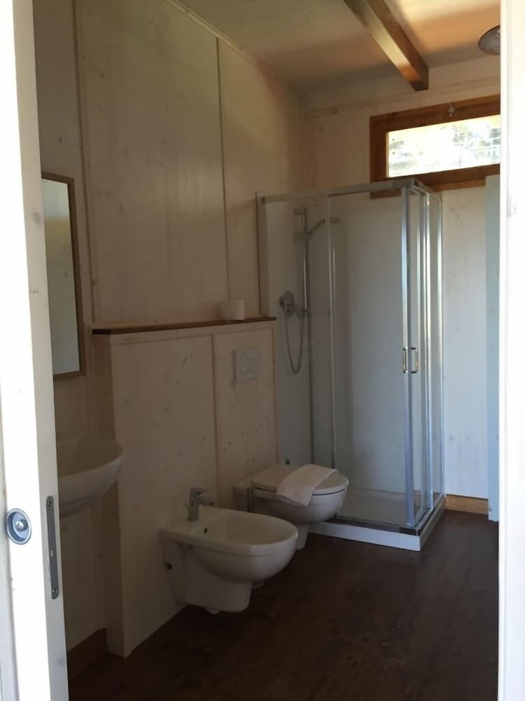 Basic Double Room photo 3
