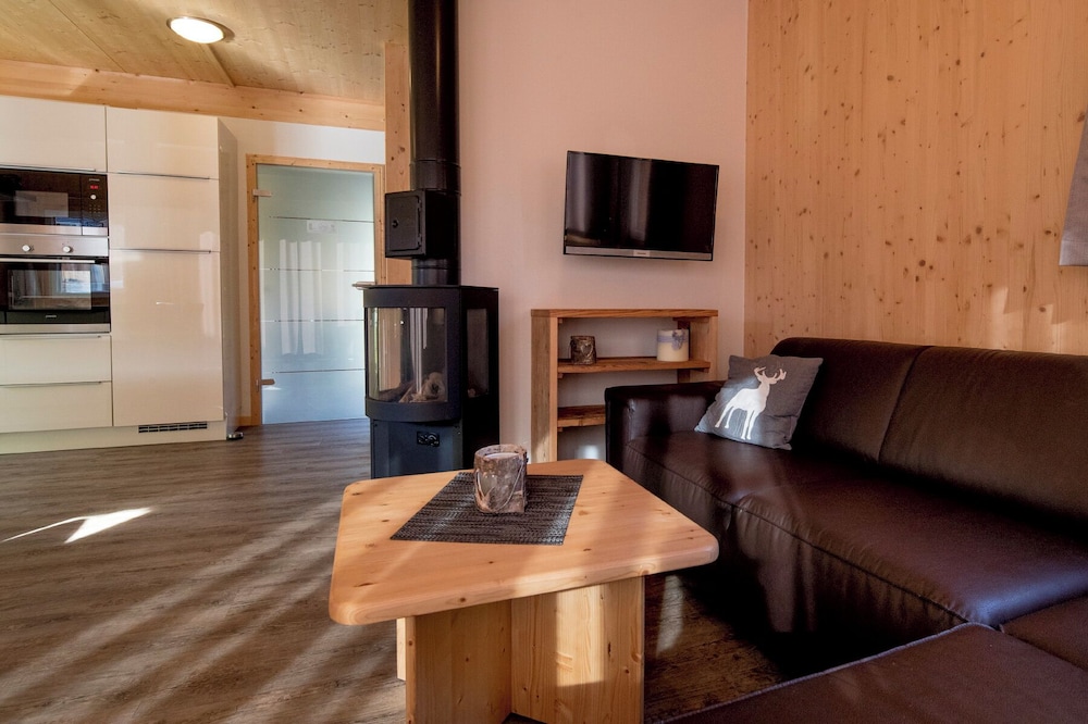 Chalet # 64a  mit 4 Schlafzimmern, Sauna & Whirlpool